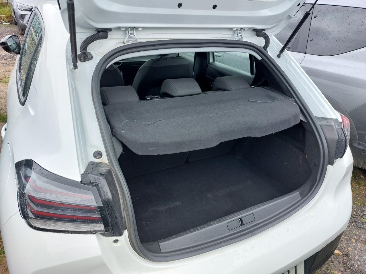 Foto Peugeot 208 13
