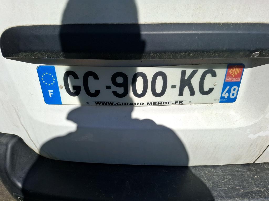 Peugeot EXPERT FGN TOLE STANDARD 2.0  BLUEHDI 120 S&S EAT8 ASPHALT 2021