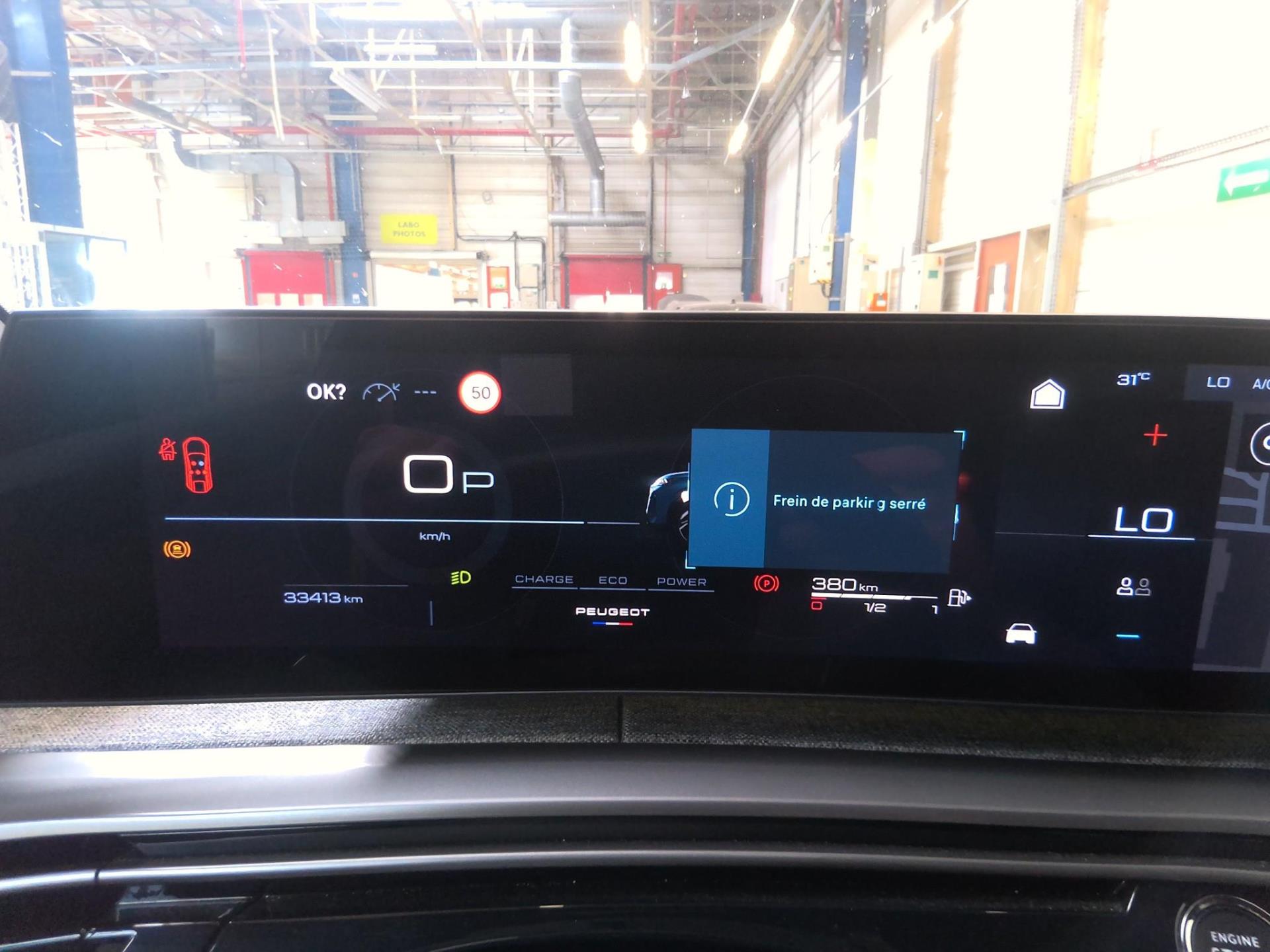 Peugeot 3008 Hybrid 145 e-DCS6 Allure 2025