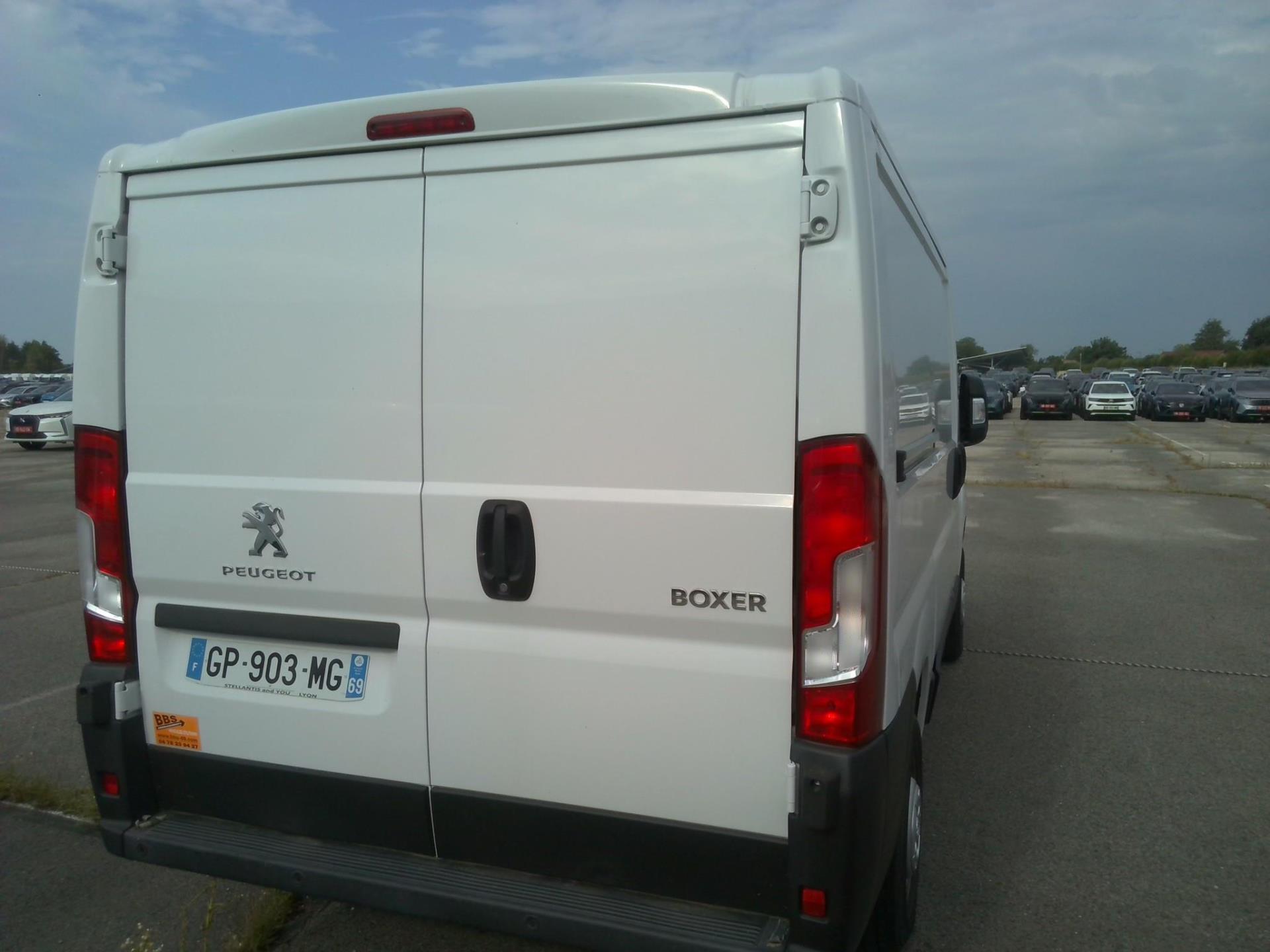 Peugeot BOXER TOLE 3.0 T L1H1 BLUEHDI 120 S&S BVM6 2023