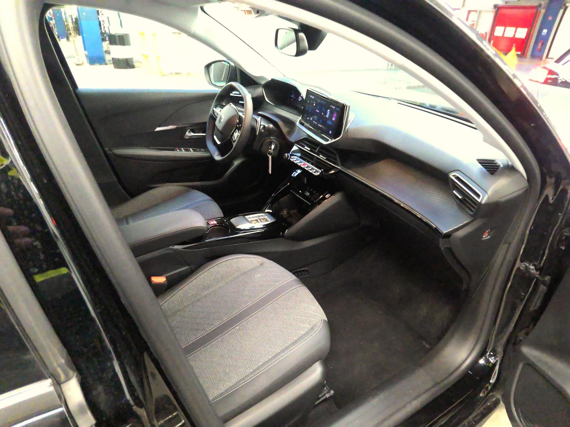 Peugeot 208 Hybrid 100 e-DCS6 Allure 2025