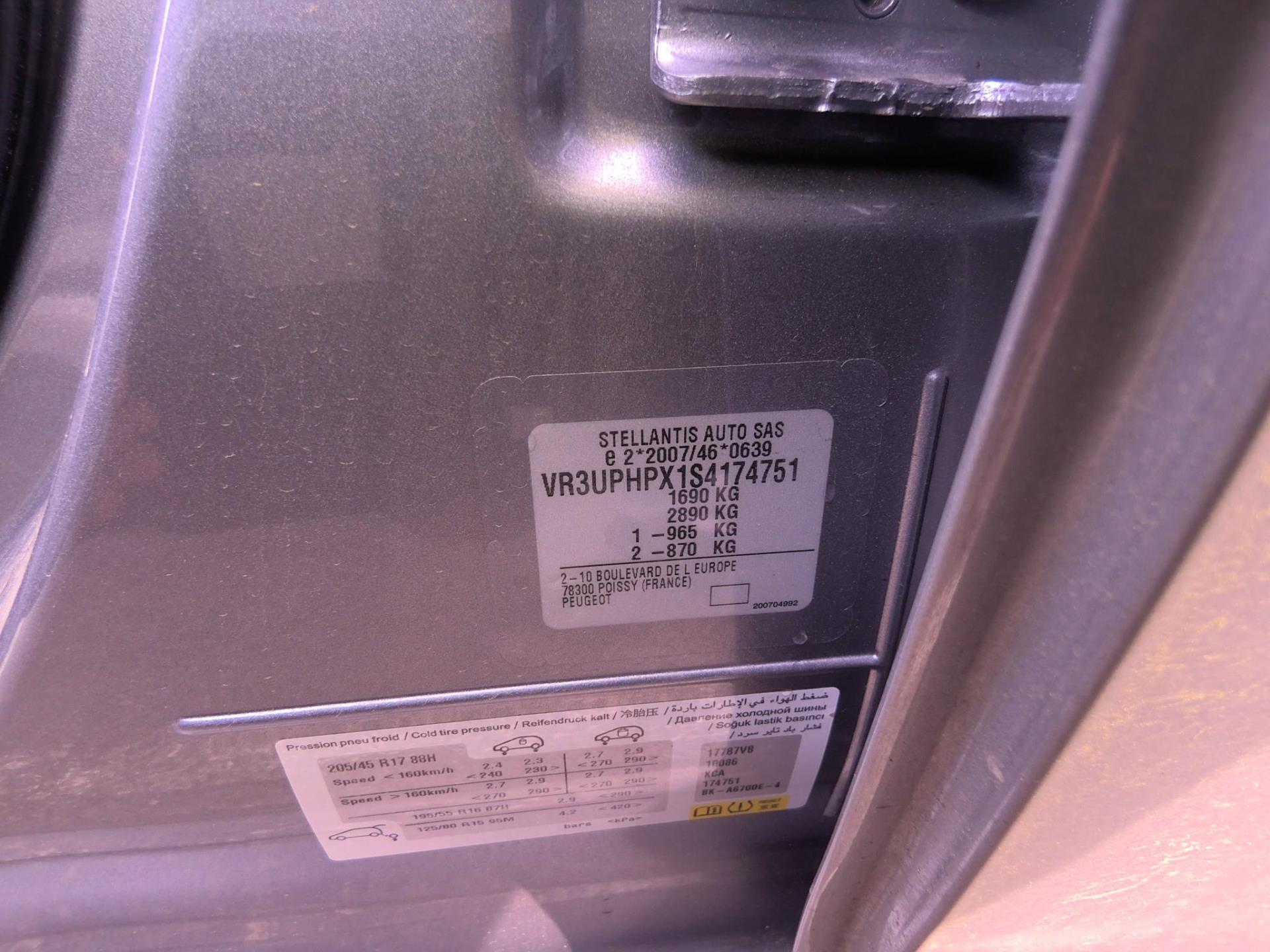 Peugeot 208 Hybrid 110 e-DCS6 GT 2025