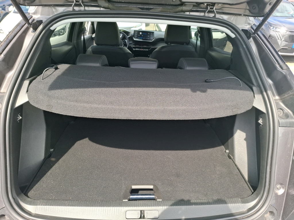 Peugeot 2008 BlueHDi 130 S&S EAT8 Allure Pack 2022