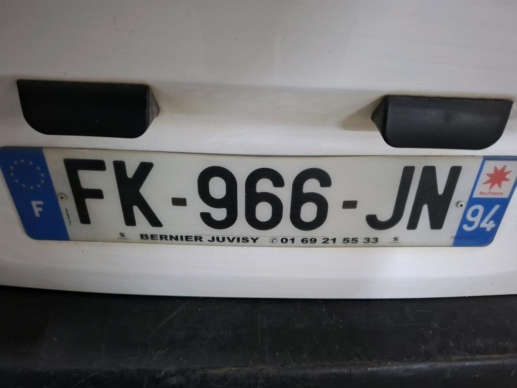 Peugeot PARTNER FOURGON STANDARD 650 KG BLUEHDI 100 S&S BVM5 PREMIUM 2019