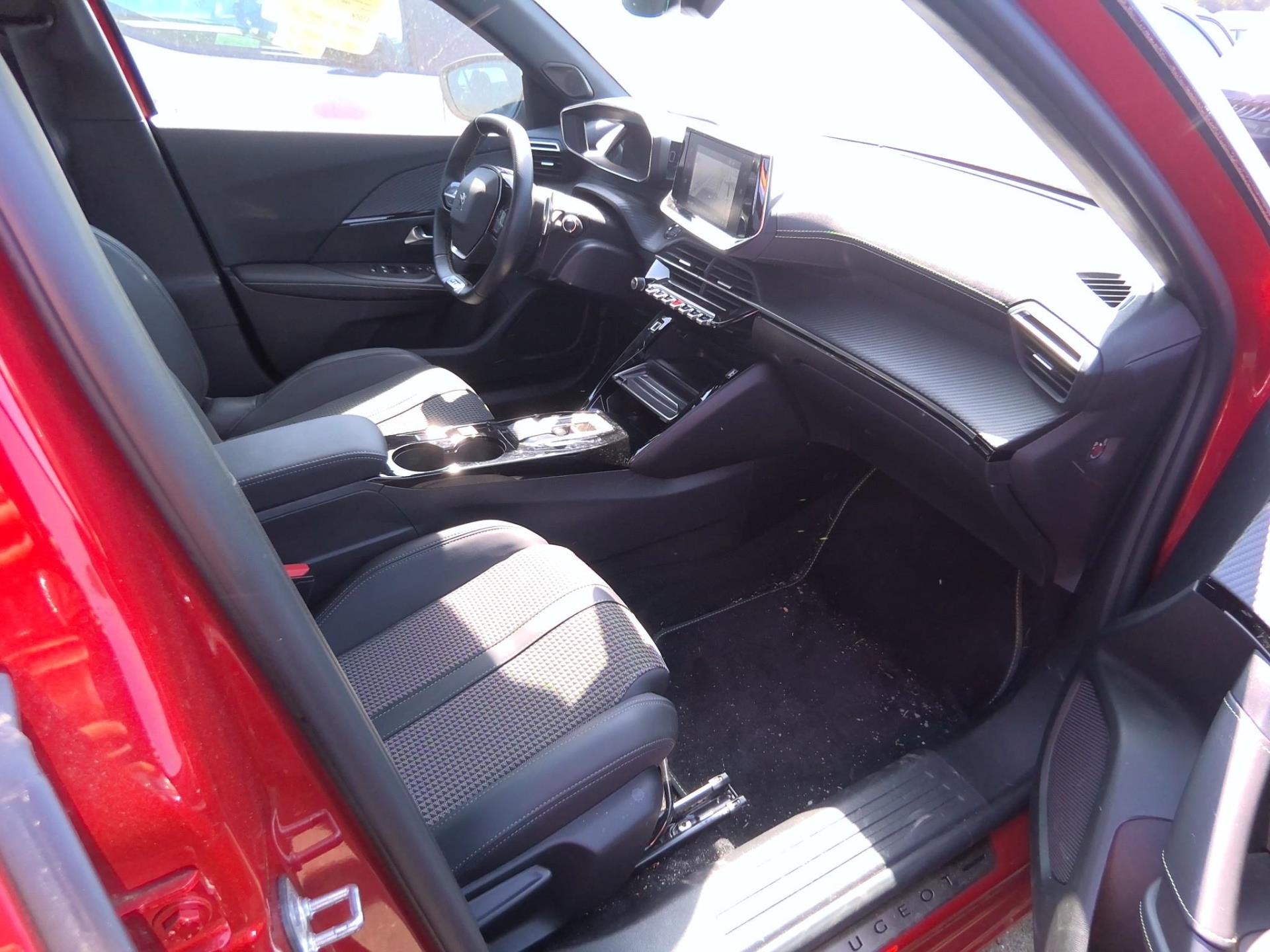Peugeot 2008 PureTech 130 S&S EAT8 GT 2023