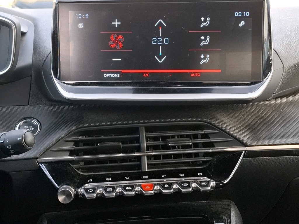 Peugeot 2008 BlueHDi 130 S&S EAT8 Allure Pack 2022