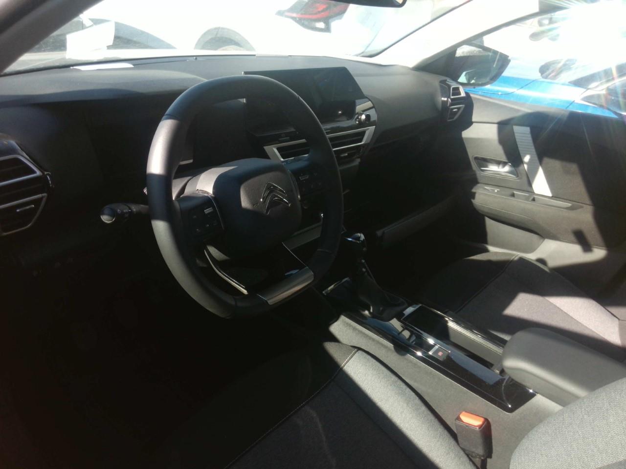 Foto Citroën C4 X 6