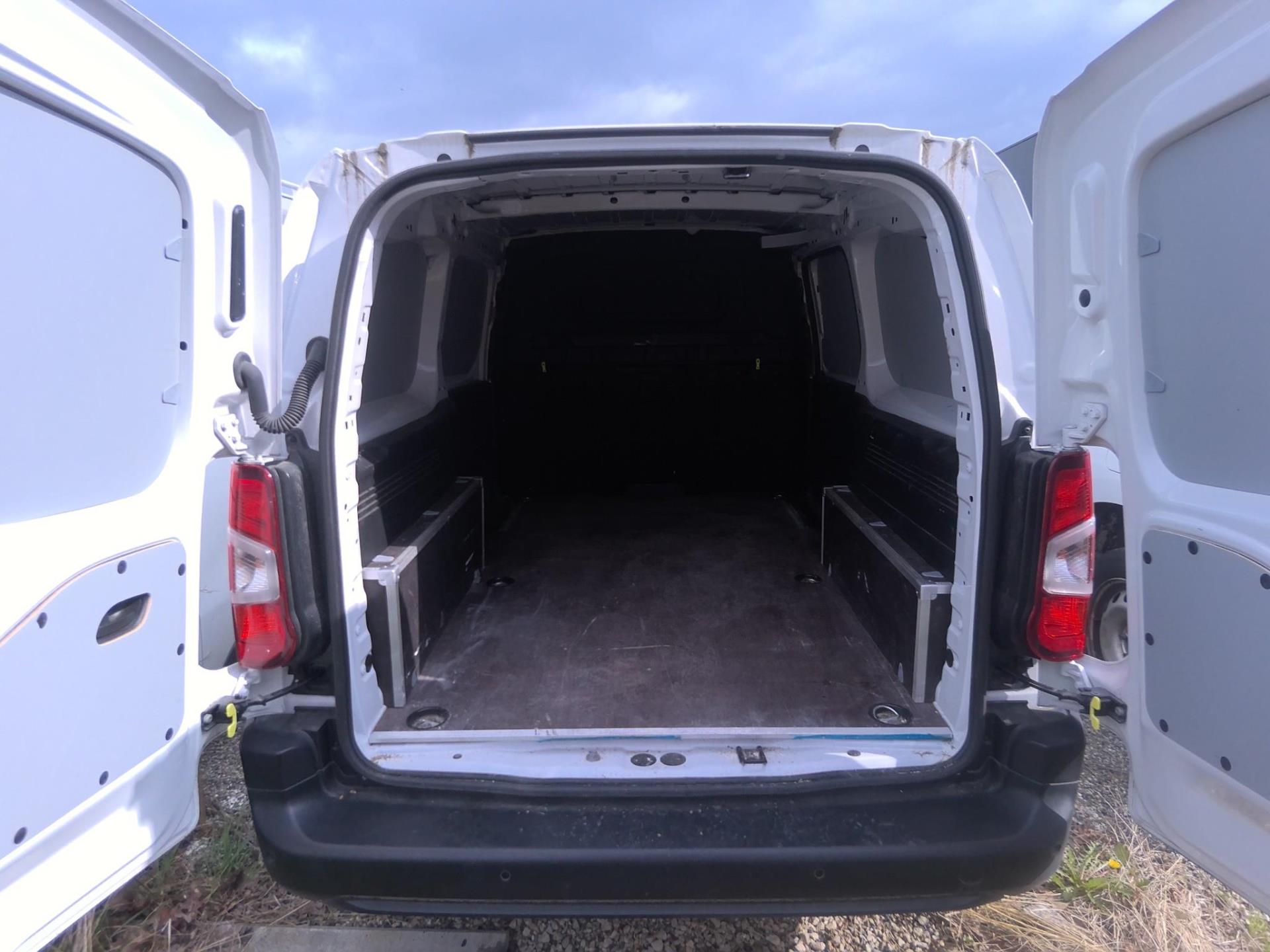 Citroen BERLINGO VAN TAILLE XL 950KG BLUEHDI 100 S&S BVM6 2024