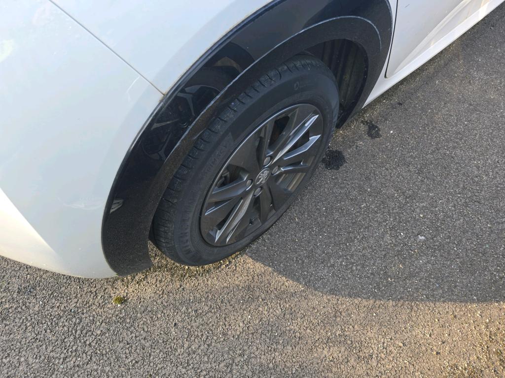 Peugeot 208 ELECTRIQUE 50 KWH 136 ACTIVE BUSINESS R 2021