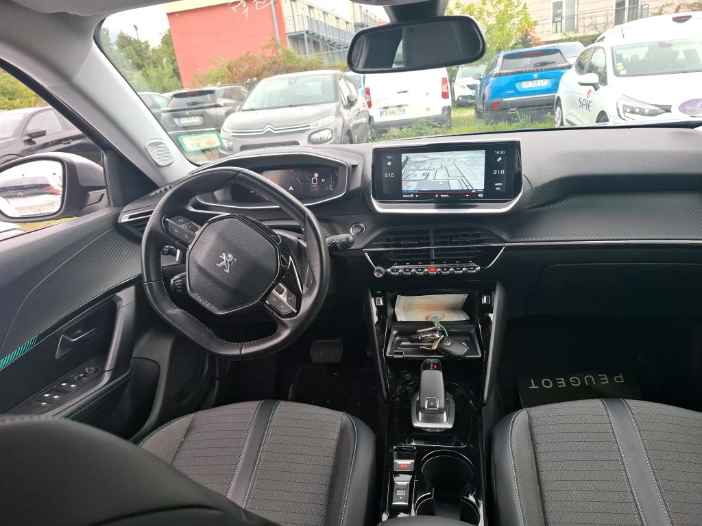 Peugeot 2008 PureTech 130 S&S EAT8 Allure Business 2021