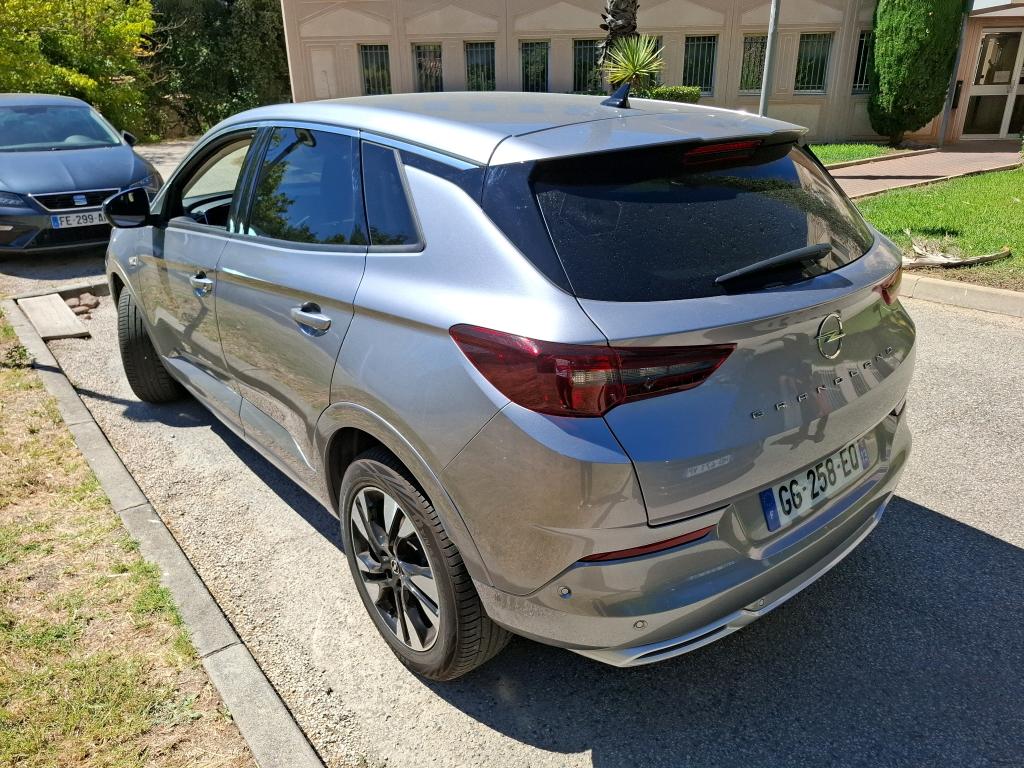 Opel Grandland 1.5 Diesel 130 ch BVA8 Elegance Business 2022
