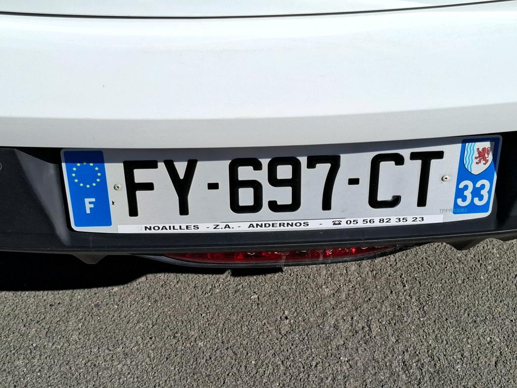 Peugeot 208 BLUEHDI 100 S&S BVM6 PREMIUM PACK 2021