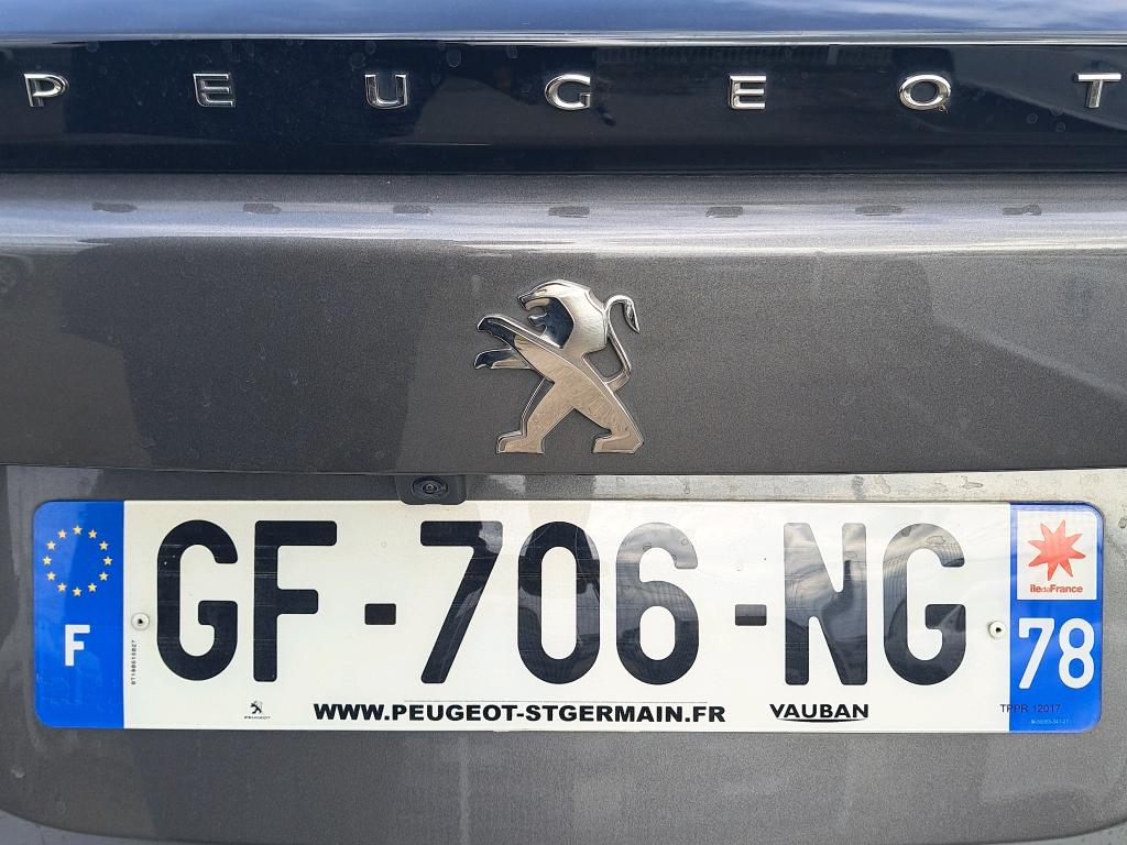 Peugeot 2008 PureTech 130 S&S EAT8 Roadtrip 2022