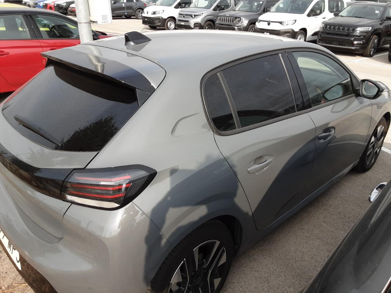 Foto Peugeot 208 4