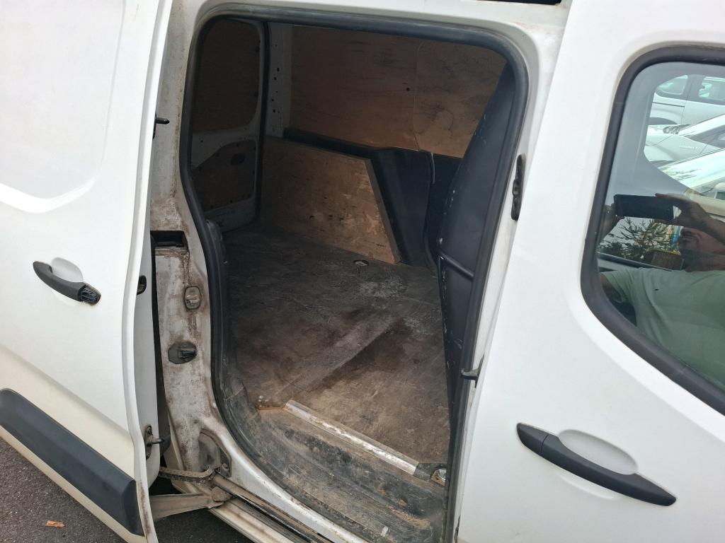 Peugeot PARTNER FOURGON STANDARD 650 KG BLUEHDI 100 S&S BVM5 PREMIUM 2020