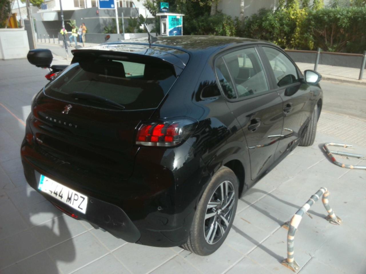 Foto Peugeot 208 4