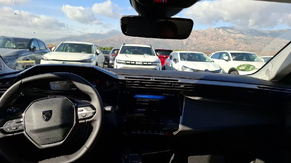Foto Peugeot 408 14