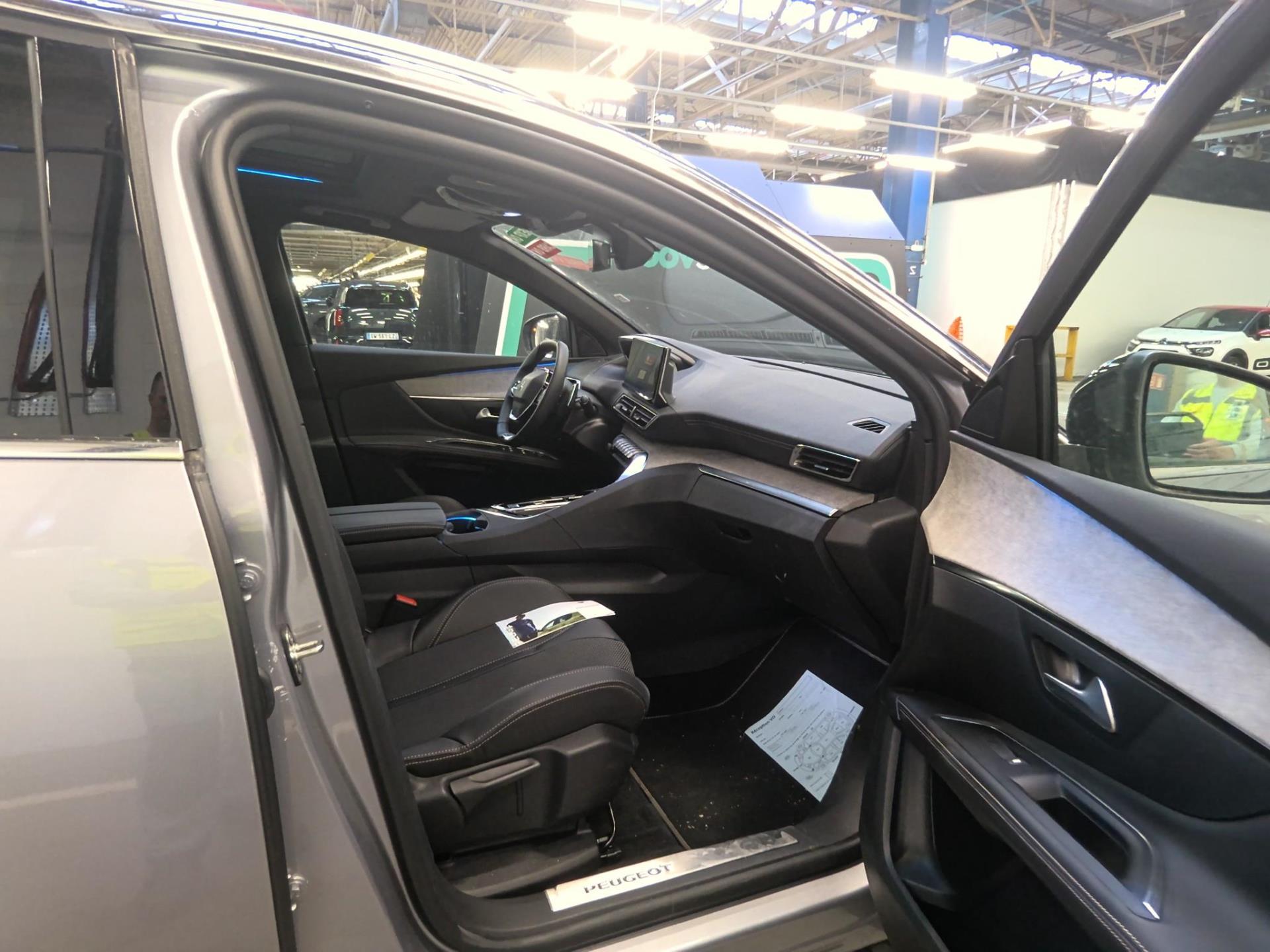 Peugeot 5008 Hybrid 136 e-DCS6 GT 2024