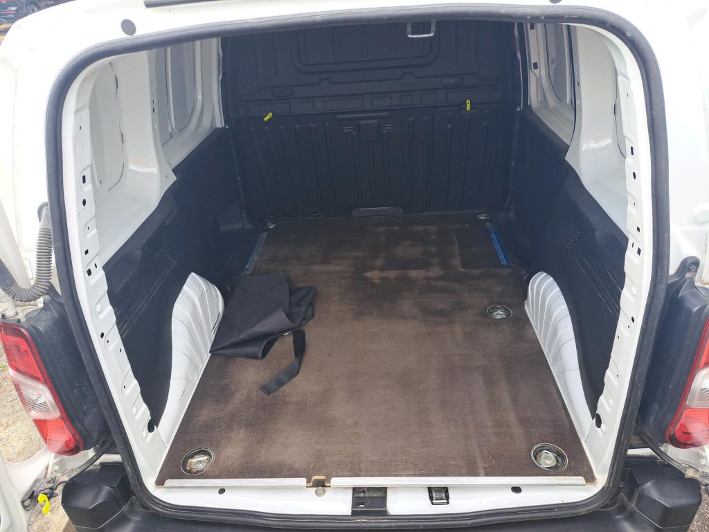 Opel COMBO CARGO 1.5 100 CH S/S L1H1 BVM5 STANDARD PACK CLIM 2020