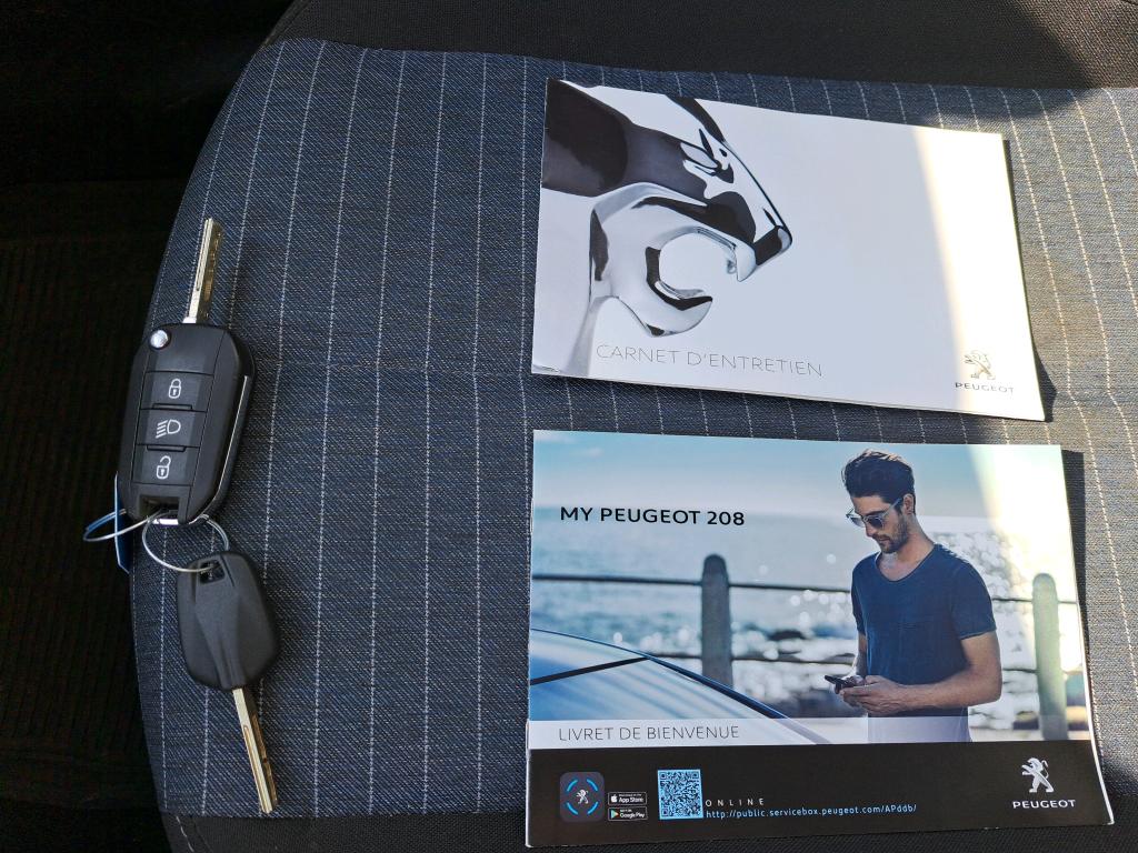 Peugeot 208 BLUEHDI 100 S&S BVM6 PREMIUM PACK 2021