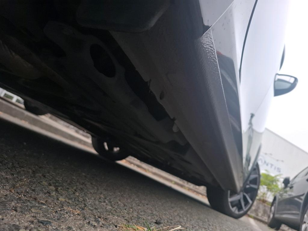 Peugeot 208 Hybrid 100 e-DCS6 GT 2025