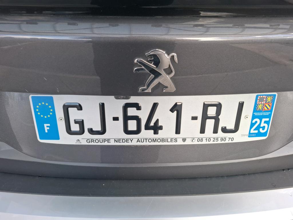 Peugeot 2008 PureTech 130 S&S BVM6 Style 2022