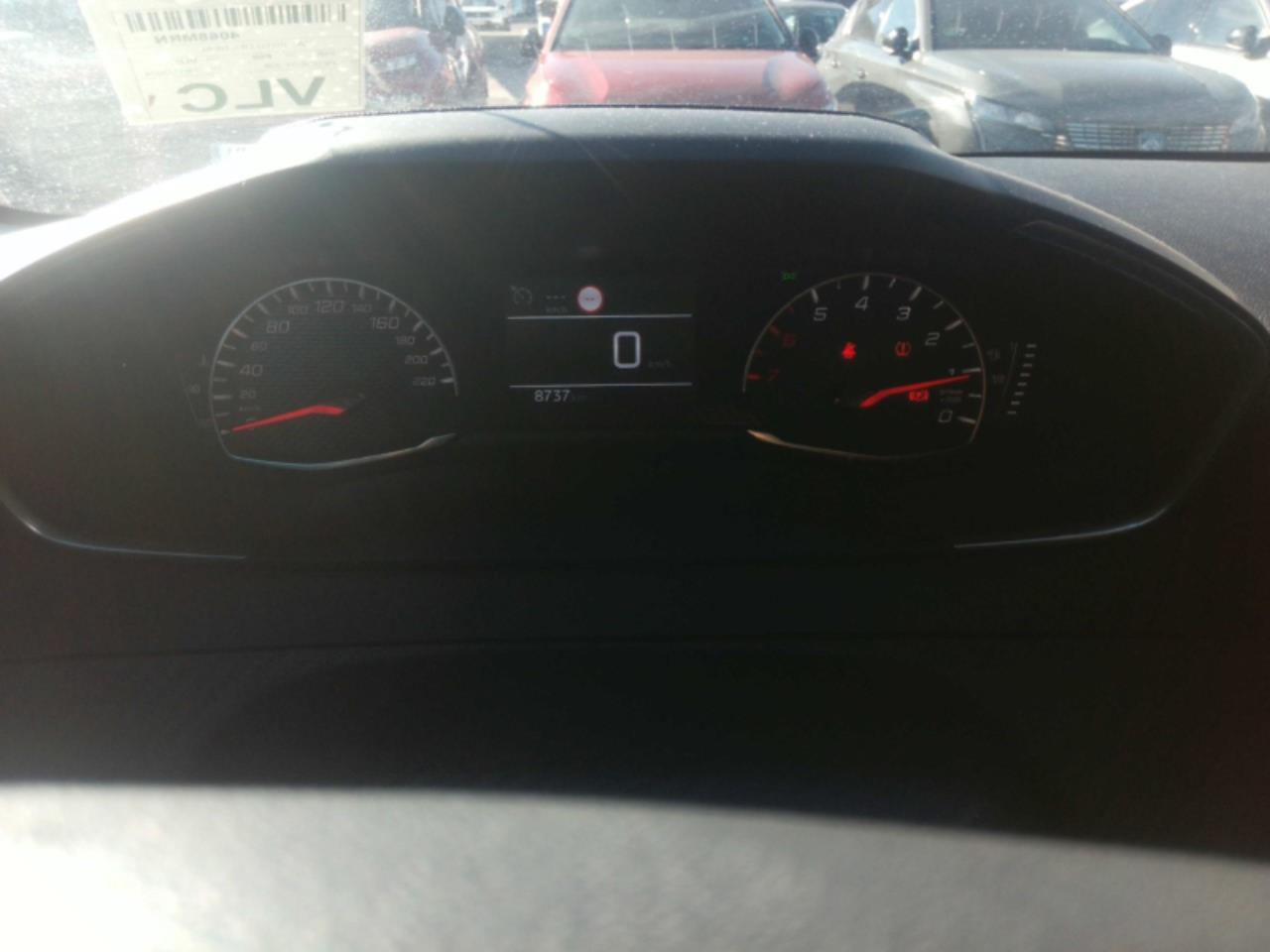 Foto Peugeot 208 5