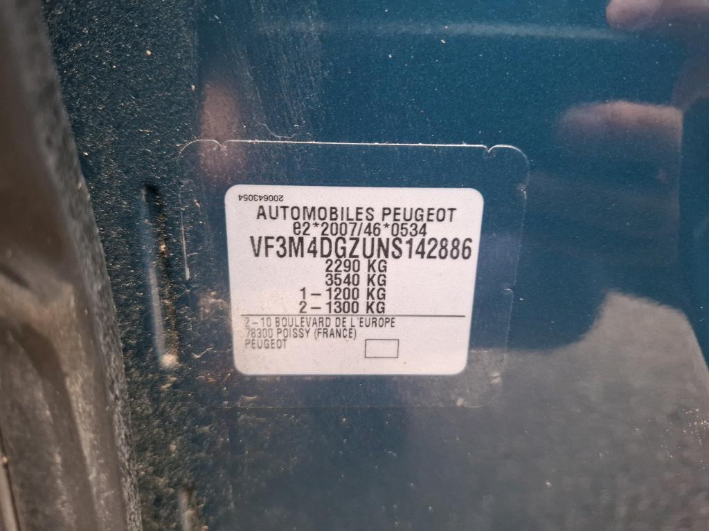Peugeot 3008 Hybrid 225 e-EAT8 Active Pack 2022
