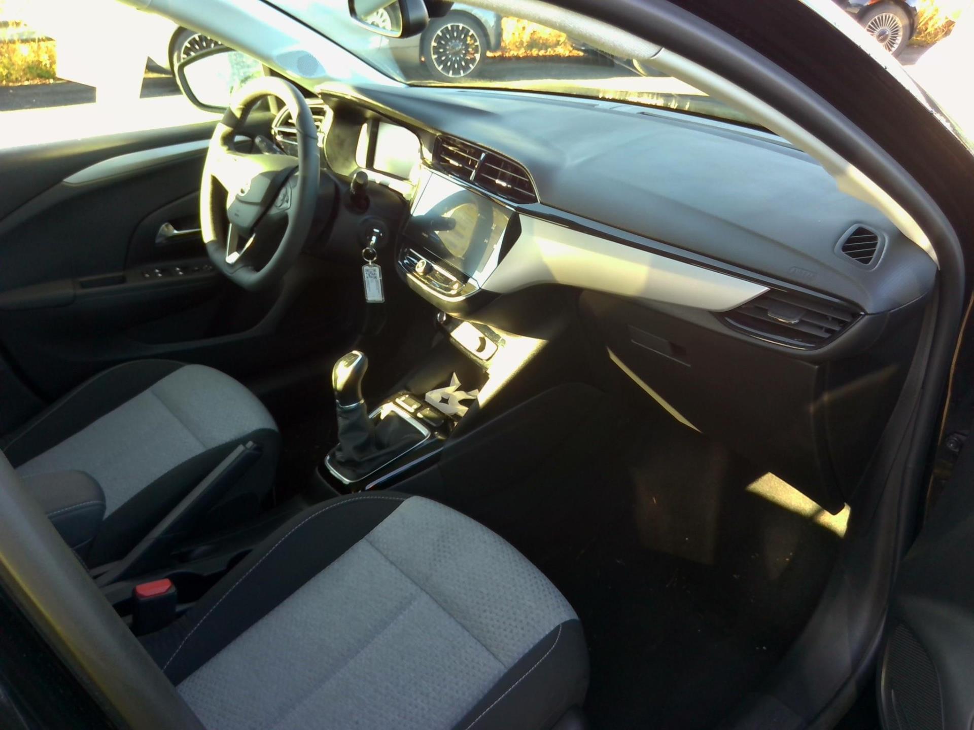 Opel Corsa 1.2 75 ch BVM5  2024