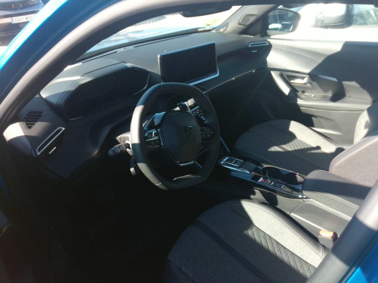 Foto Peugeot 2008 11