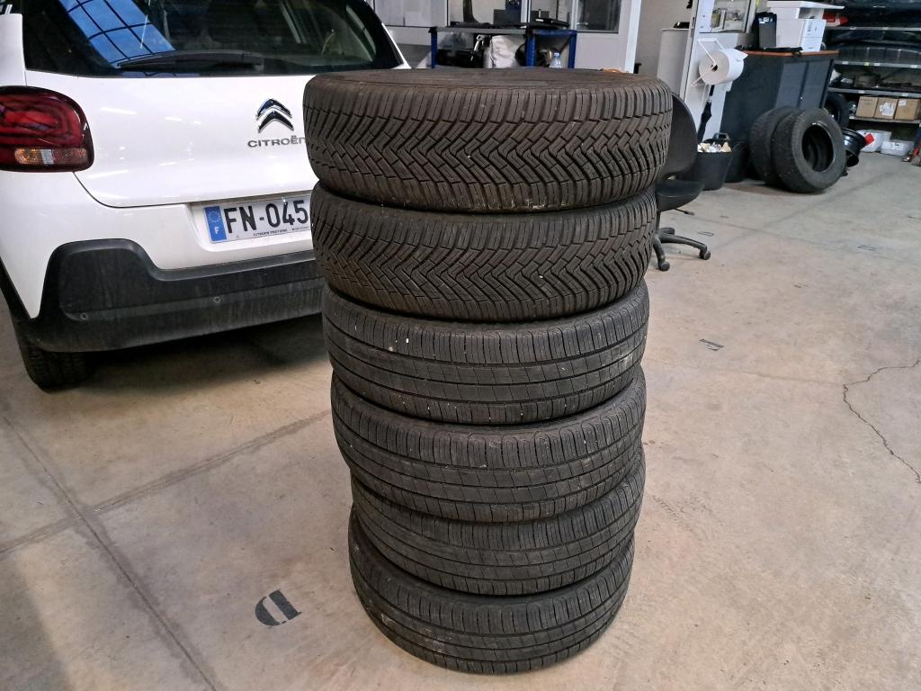 Citroen C4 SOCIETE BLUEHDI 130 S&S EAT8 FEEL NAV BUSINESS R 2021