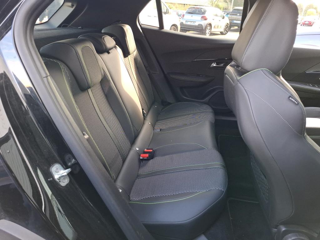 Peugeot 2008 PureTech 130 S&S EAT8 GT 2024