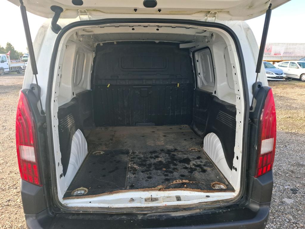 Peugeot PARTNER FOURGON STANDARD 650 KG BLUEHDI 100 S&S BVM5 PREMIUM 2020