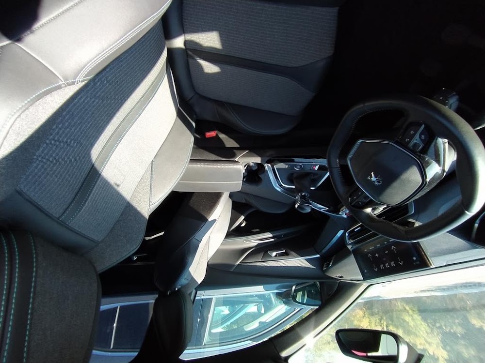 Foto Peugeot 5008 11