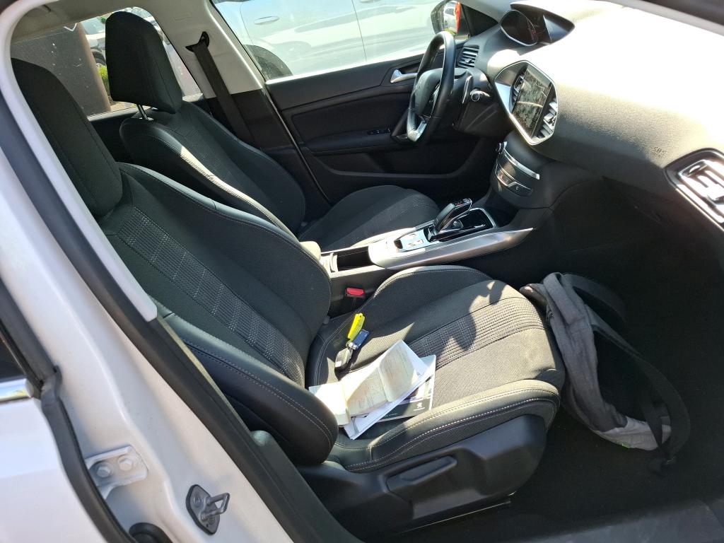 Peugeot 308 BlueHDi 130ch S&S EAT8 Allure Business 2021