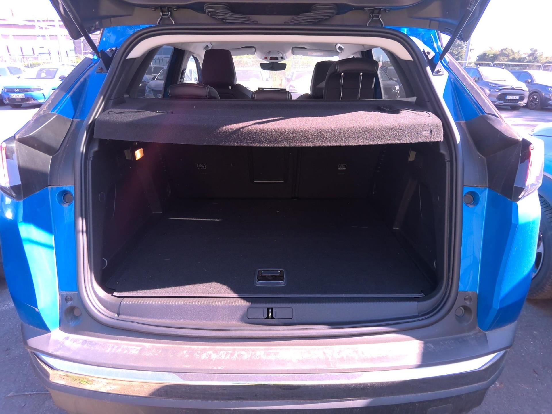 Peugeot 3008 Hybrid 225 e-EAT8 Allure 2022