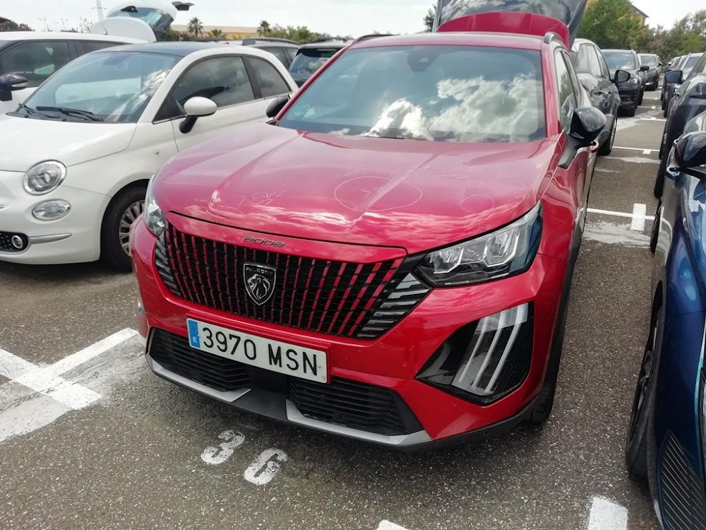 Foto Peugeot 2008 4