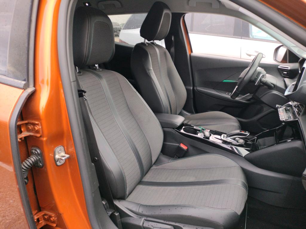Peugeot 2008 BlueHDi 130 S&S EAT8 Allure 2021