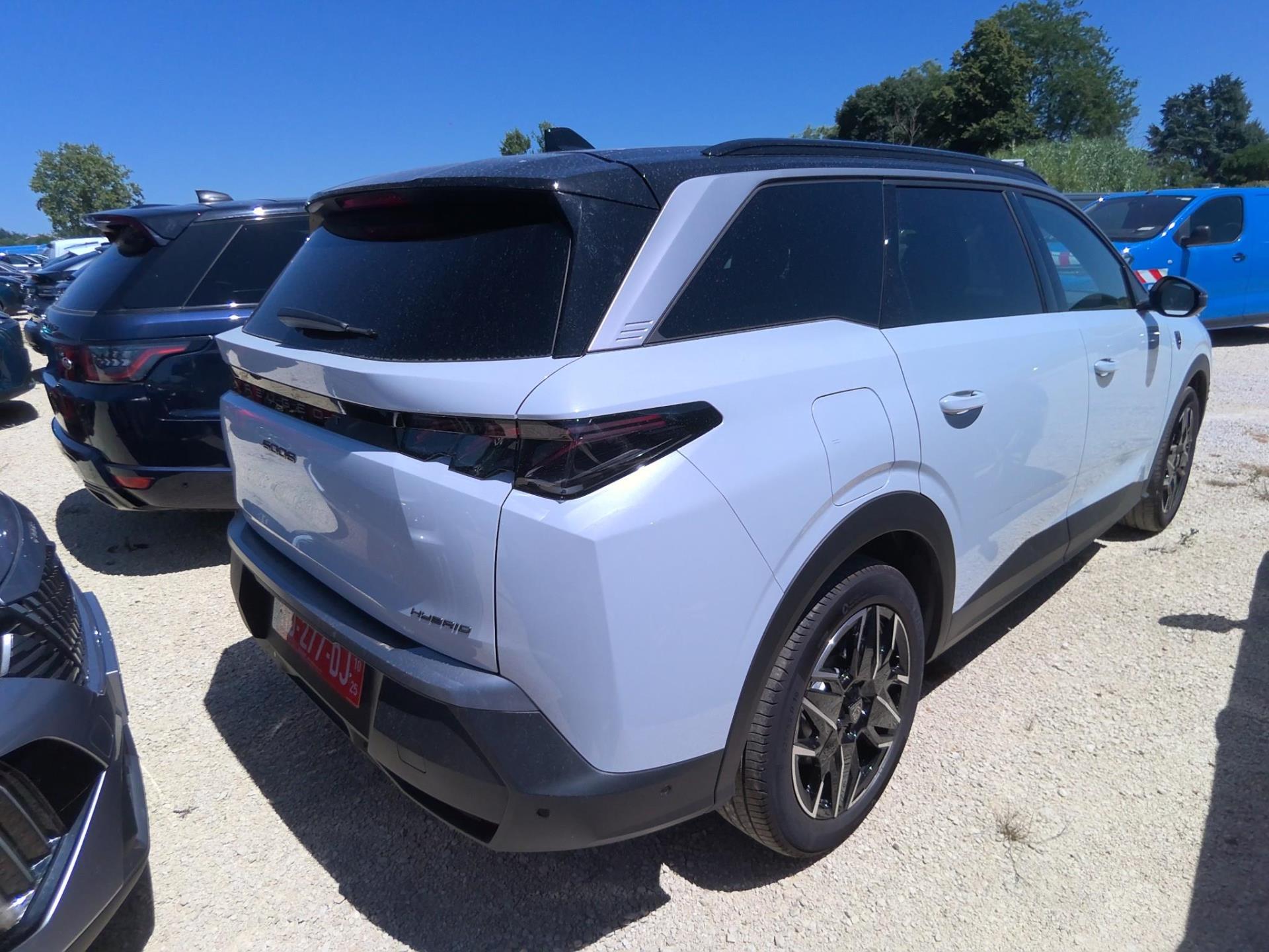 Peugeot 5008 Hybrid 145 e-DCS6 GT 2025