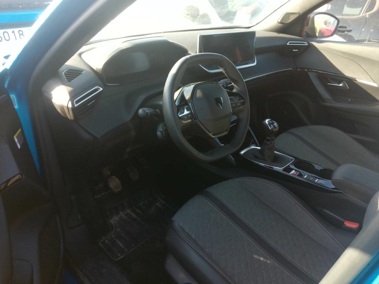 Foto Peugeot 2008 4