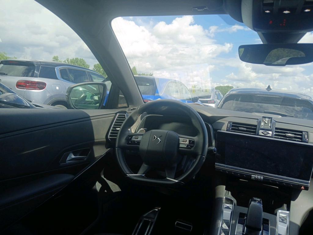DS DS7 Crossback Hybride E-Tense 225 EAT8 Louvre 2023