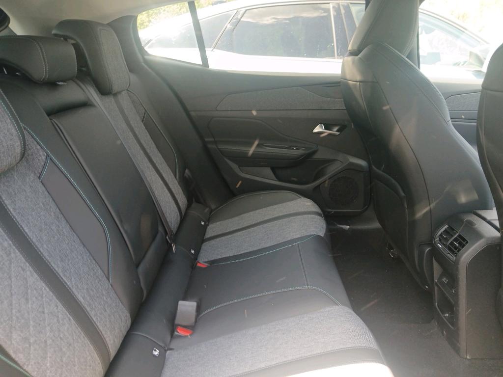 Peugeot 408 PHEV 225 e-EAT8 Allure Pack 2023