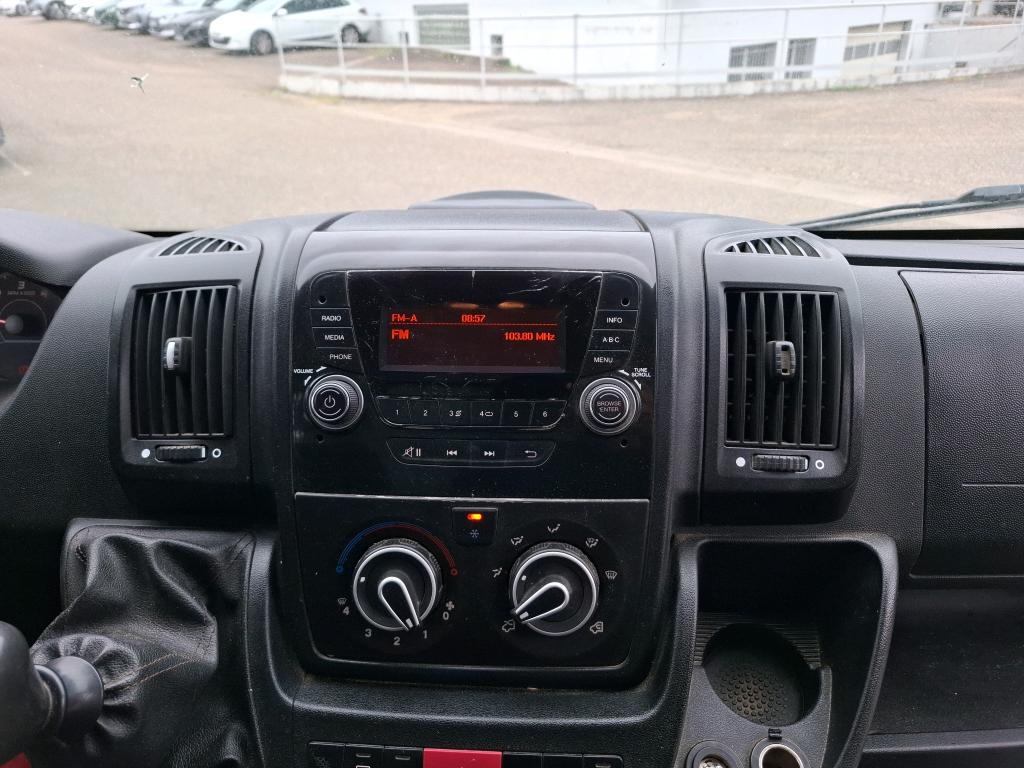 Peugeot BOXER PLC 335 L2 BLUEHDI 140 S&S PRO SR 2021
