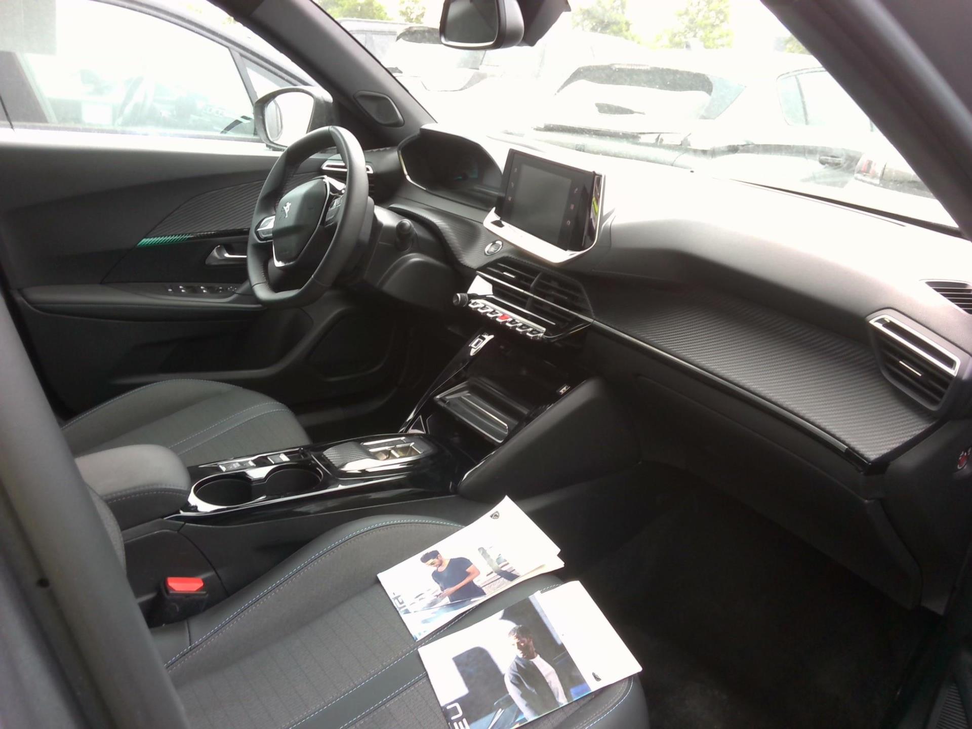 Peugeot 2008 Electrique 136 ch Allure 2023