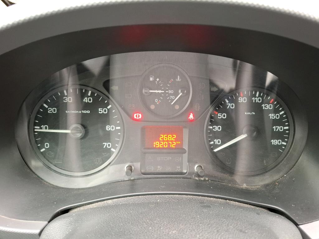 Peugeot PARTNER FOURGON STANDARD 1.6 BLUEHDI 100 BVM5 PREMIUM 2017