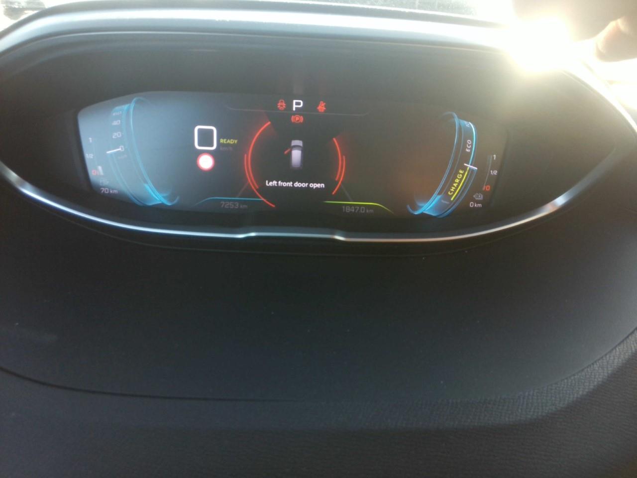 Foto Peugeot 3008 Plug-in Hybrid 5
