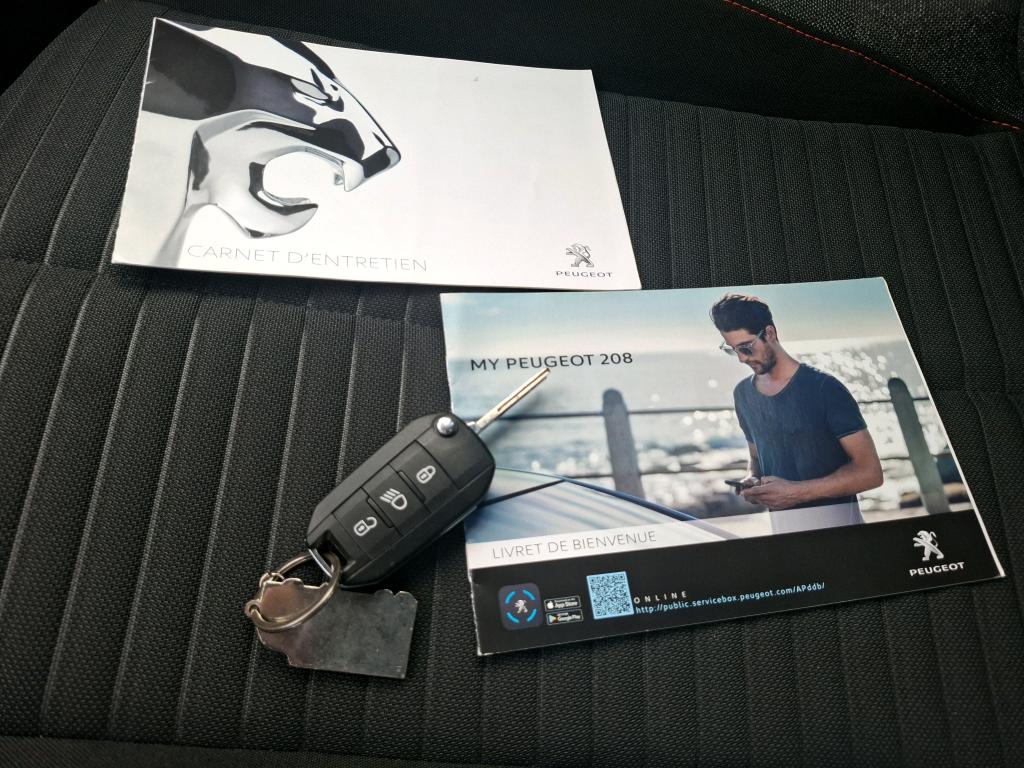 Peugeot 208 PureTech 100 S&S BVM6 Active Business 2021
