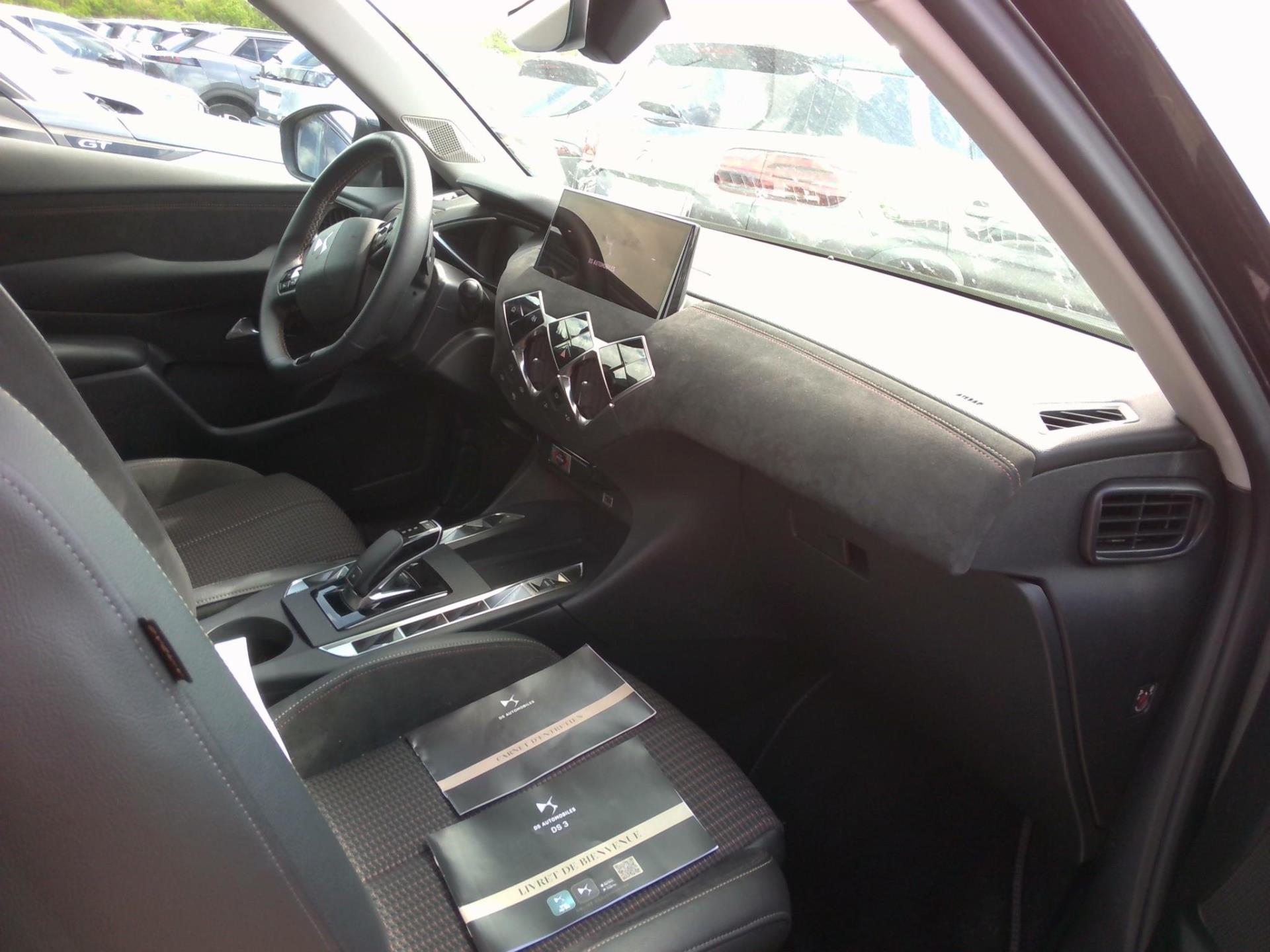 DS DS3 Crossback PureTech 130 EAT8 Performance Line+ 2023