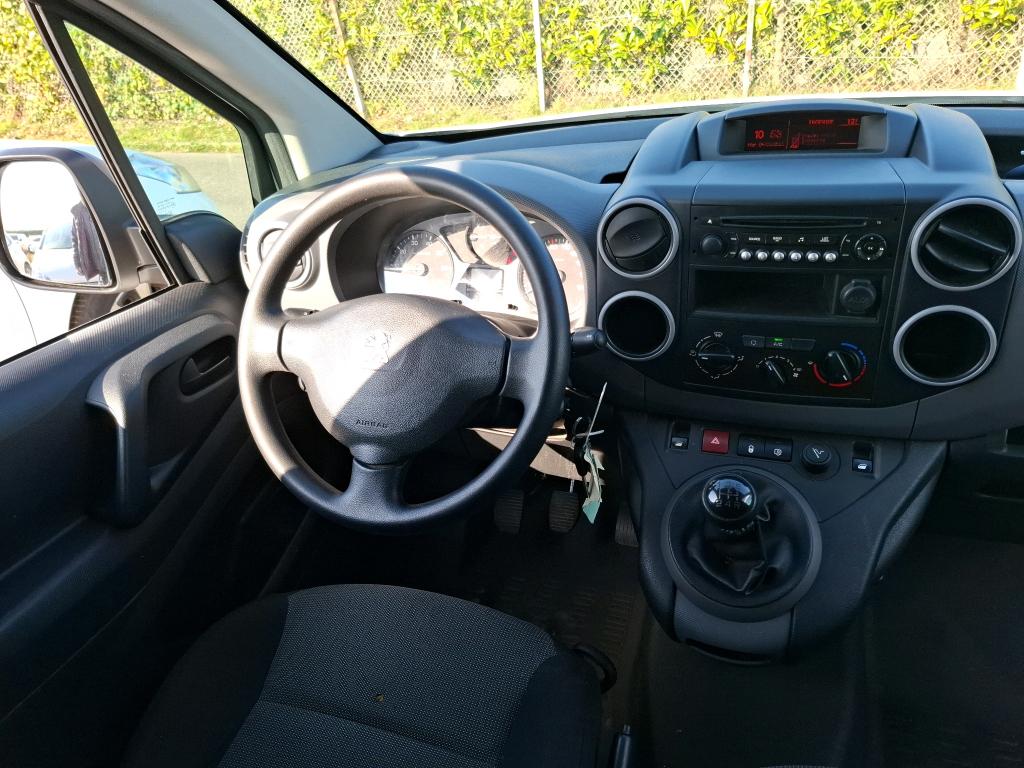 Peugeot PARTNER FOURGON STANDARD 1.6 VTI 98 BVM5 PREMIUM 2018