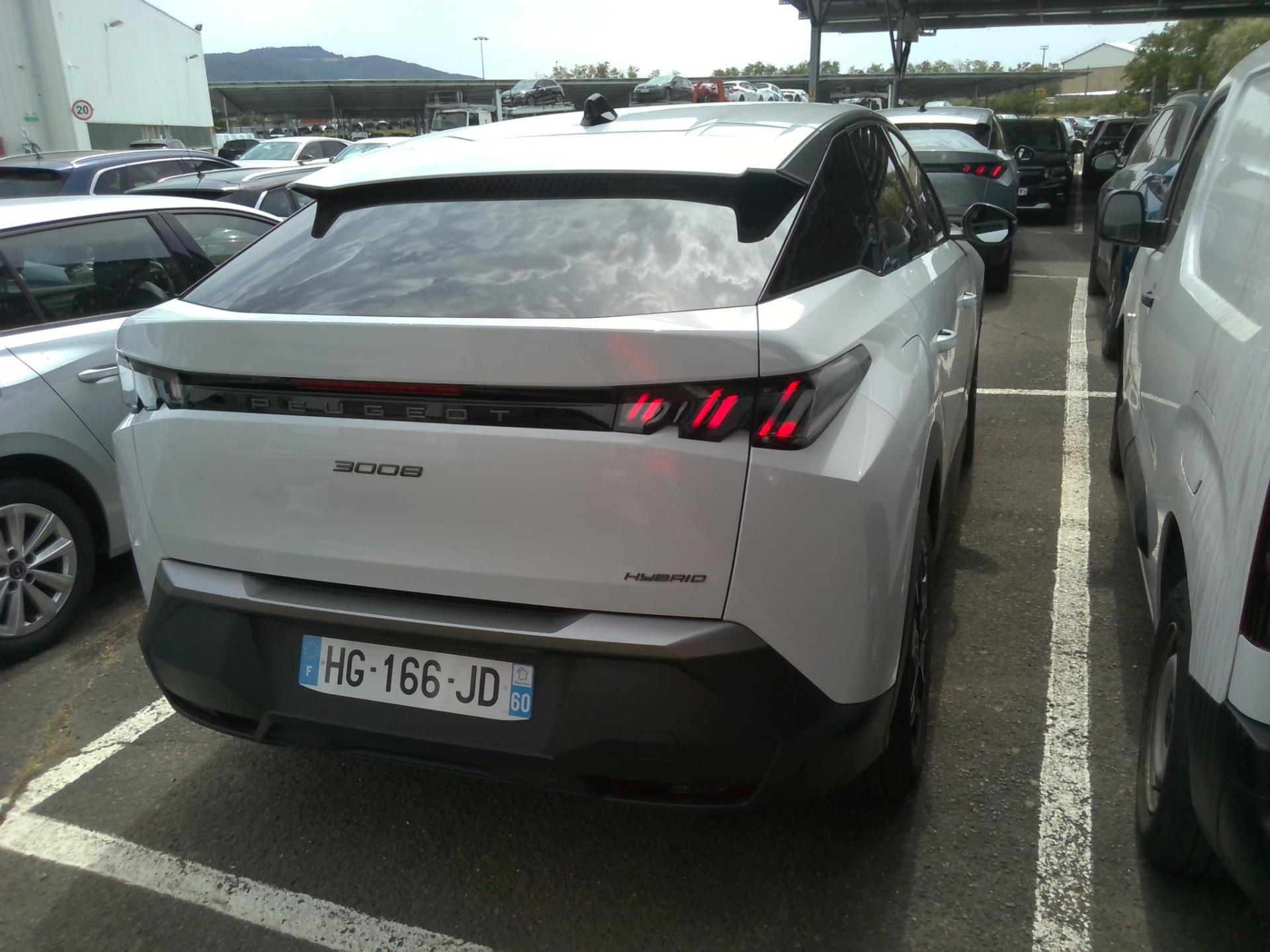 Peugeot 3008 Hybrid 145 e-DCS6 Allure 2025